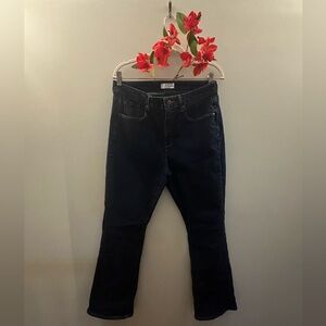 Dark blue loft jeans, barely worn!💙